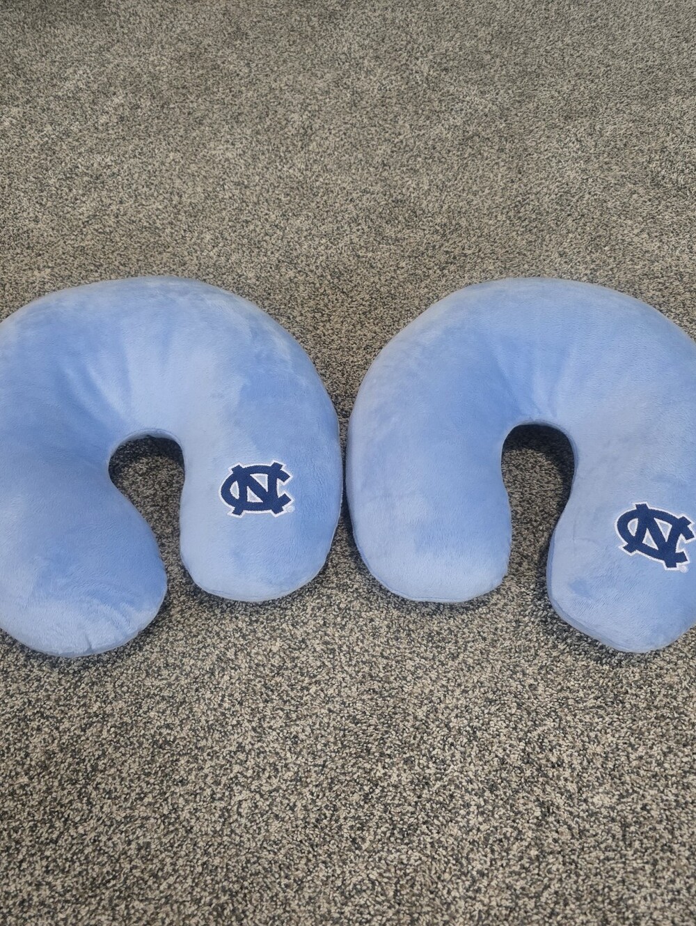 UNC Tar Heels Travel Neck Pillows Set of 2 Poly Filled Carolina Blue Car